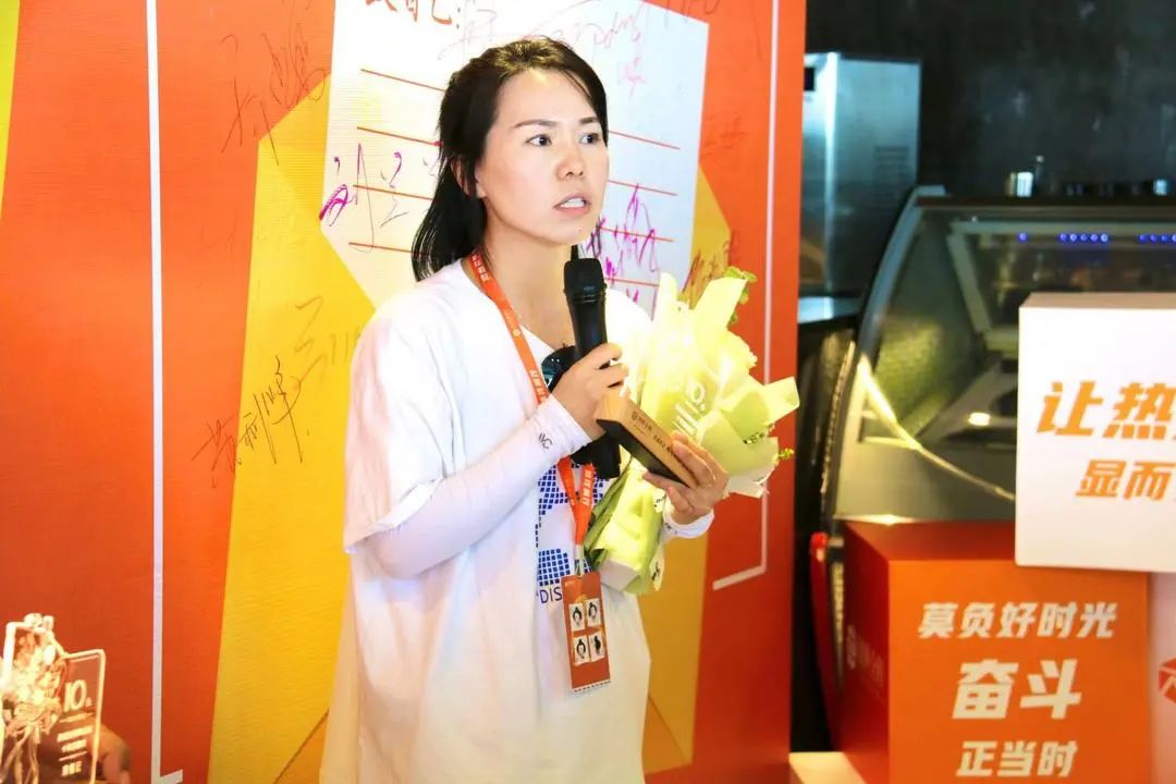 4a9596820dec99eac0a925a11a1b58d.jpg 51596bc0f034356a2984960ae191ad7f.jpg